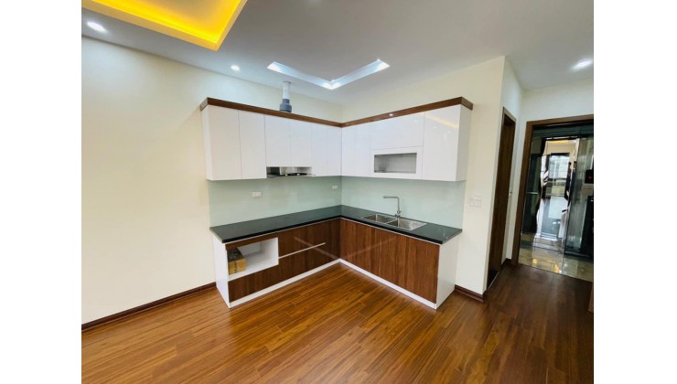 CHÍNH CHỦ CẦN BÁN NHÀ RIÊNG PHỐ THÁI HÀ, 42 M2 6 TẦNG THANG MÁY, Ô TÔ ĐỖ CỬA, VỪA Ở VỪA KINH DOANH VĂN PHÒNG ĐỈNH CAO